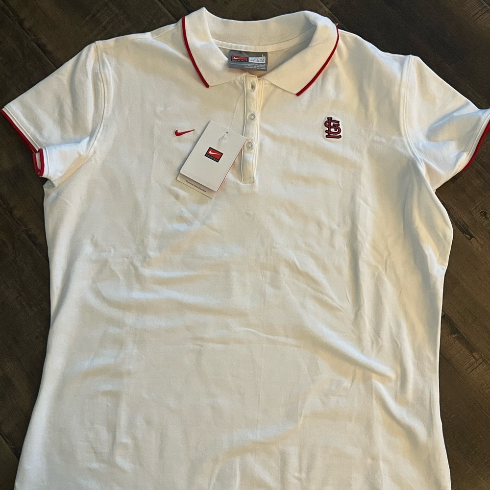 NWT Nike St. Louis Cardinals fitted polo. Perfect for game day! ⚾️